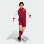 Camiseta de calentamiento para adulto de la segunda equipación de la Selección Española para la temporada 2026.