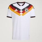 Camiseta de fútbol versión jugador de la primera equipación de Alemania 2026 para adulto, con detalles auténticos.