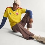 Camiseta versión jugador para adulto de la primera equipación de la Selección Colombia 2026. Diseño oficial color amarillo.