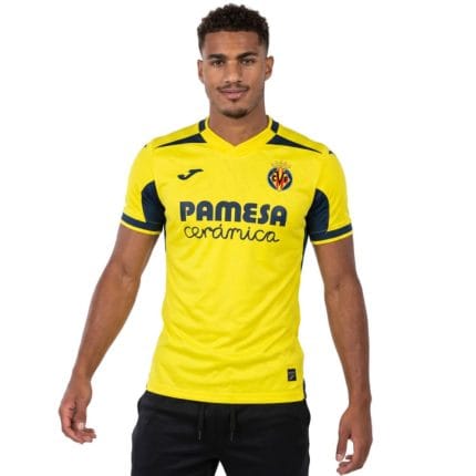 Camiseta oficial del Villarreal CF para la temporada 2026-2027. Primera equipación de adulto en color amarillo. Vista frontal.