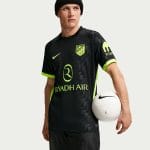 Camiseta oficial de visitante del Atlético de Madrid para la temporada 2026/27. Segunda equipación para adulto.