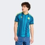 Camiseta de fútbol visitante de la Selección Colombia para adulto, versión 2026. Segunda equipación oficial para la afición.