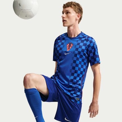 Camiseta visitante de Croacia 2026. Segunda equipación oficial de la selección croata de fútbol para adulto.