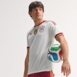 camiseta visitante version jugador españa con dos estrellas