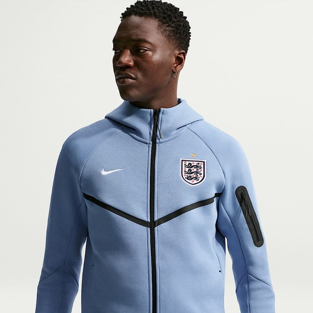 Chandal Inglaterra 2026 Chándal de fútbol de Inglaterra para el Mundial 2026. Conjunto de chaqueta y pantalón de la primera equipación para adulto.