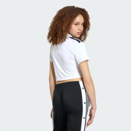 Camiseta de la primera equipación del Juventus para mujer de la temporada 2026/2027. Diseño oficial de manga corta.