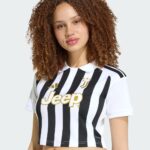 Camiseta de la primera equipación del Juventus para mujer de la temporada 2026/2027. Diseño oficial de manga corta.