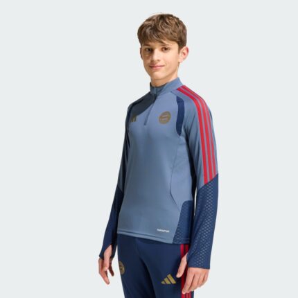 Camiseta de entrenamiento para niños del Bayer Munich temporada 26/27. Equipación oficial de training para los más pequeños.