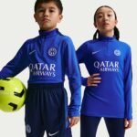 Camiseta de entrenamiento del Inter de Milán 26/27 para niño. Vista frontal de la equipación oficial de entrenamiento infantil.