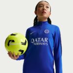 Camiseta de entrenamiento del Inter de Milán 26/27 para niño. Vista frontal de la equipación oficial de entrenamiento infantil.