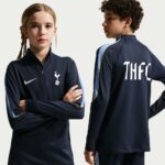 Camiseta de entrenamiento del Tottenham Hotspur FC para niños, temporada 2026-2027. Ropa oficial para los jóvenes aficionados.