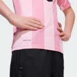 Camiseta de fútbol para niños del Inter Miami CF, primera equipación de la temporada 25/26. Color rosa y negro oficial.