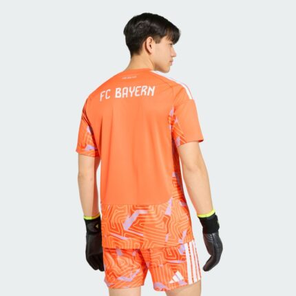 Camiseta de portero del Bayern Munich para la temporada 2026/2027. Equipación oficial de guardameta para adulto.