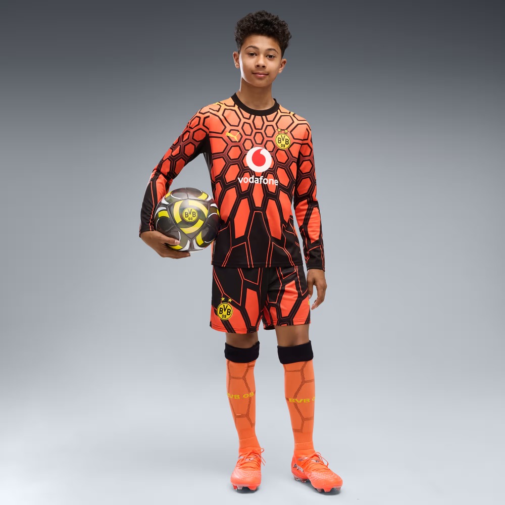 Camiseta Portero Niños Borussia Dortmund 26/27 Camiseta de portero para niños del Borussia Dortmund, temporada 26/27. Equipación oficial para los jóvenes guardametas.