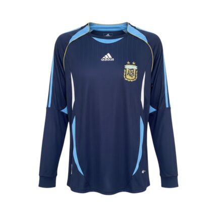 Camiseta retro Argentina 2006 segunda equipación manga larga — vista frontal en maniquí