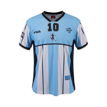 Camiseta retro Argentina homenaje Maradona 2001, primera equipación, Fila — vista frontal en maniquí
