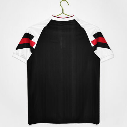 Camiseta retro Arsenal 1992/94, segunda equipación en color negro y blanco. — foto 2