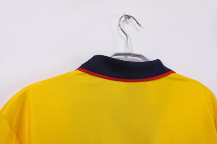 Camiseta retro Arsenal 1997/99 segunda equipación amarilla y azul marino con JVC — foto 2