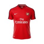 Camiseta retro Arsenal 2008/10 Primera Equipación — vista frontal en maniquí