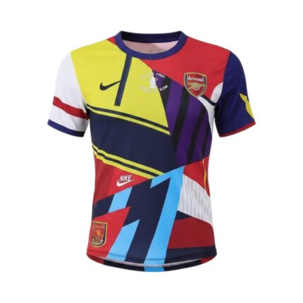 Camiseta retro Arsenal 2014 edición conmemorativa Nike FA Cup — vista frontal en maniquí