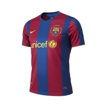 Camiseta retro Barcelona 2007/08 Primera Equipación — vista frontal en maniquí