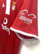 Camiseta retro del Benfica de la temporada 2004/05, primera equipación. — foto 2