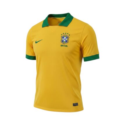 Camiseta retro Brasil 2013 Primera Equipación — vista frontal en maniquí