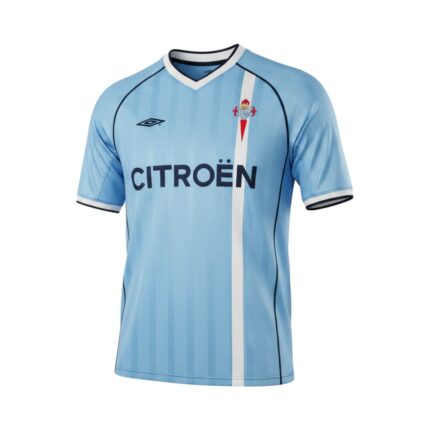 Camiseta retro del Celta de Vigo de la temporada 2001/02, primera equipación. — vista frontal en maniquí