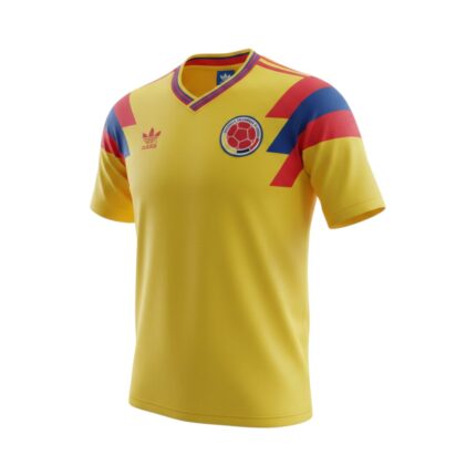 Camiseta retro Colombia 1990, primera equipación, amarilla con detalles rojos y azules. — vista frontal en maniquí