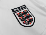Camiseta retro de la primera equipación de Inglaterra de las temporadas 1999/01. — foto 8