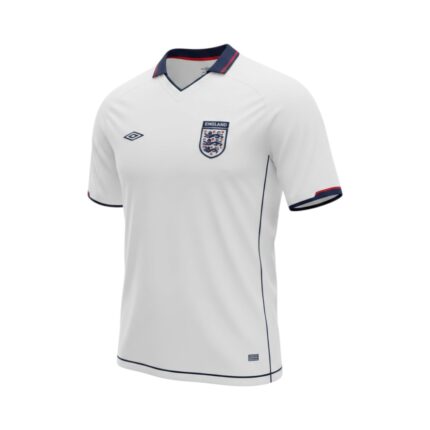 Camiseta retro de Inglaterra de la temporada 2002, primera equipación. — vista frontal en maniquí