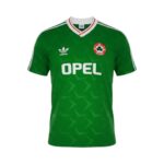 Camiseta retro Irlanda 1990/92 Primera Equipación — vista frontal en maniquí