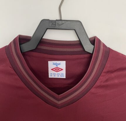 Camiseta retro Manchester City 2012/13 segunda equipación granate — foto 2