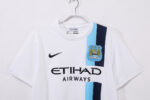 Camiseta retro Manchester City 2013/14 tercera equipación blanca con franja azul — foto 11