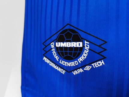 Camiseta retro Manchester United 1996/98 tercera equipación azul — foto 2