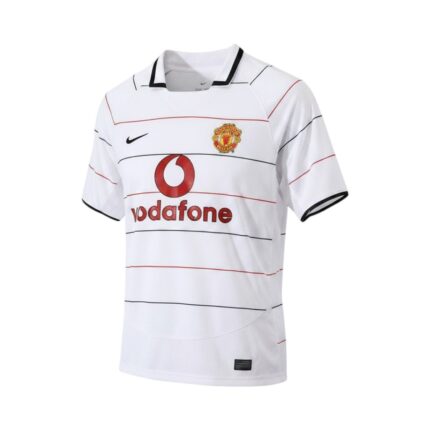 Camiseta retro Manchester United 2003/05 segunda equipación blanca — vista frontal en maniquí