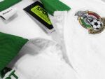 Camiseta retro de la selección de México, segunda equipación, temporada 1995, color blanco y verde. — foto 2