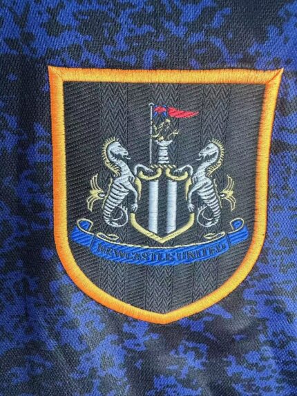 Camiseta retro Newcastle 1996/98 segunda equipación — foto 2