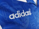 Camiseta retro del Rangers FC de la temporada 1996/97, primera equipación. — foto 7