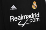 Camiseta retro Real Madrid 2001/02 segunda equipación negra y blanca — foto 8
