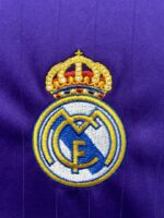 Camiseta retro Real Madrid 2006/07 segunda equipación morada — foto 8