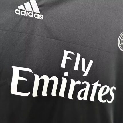 Camiseta retro Real Madrid 2016-2017 tercera equipación manga larga — foto 2