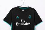 Camiseta retro Real Madrid 2017/18 segunda equipación negra y turquesa — foto 11