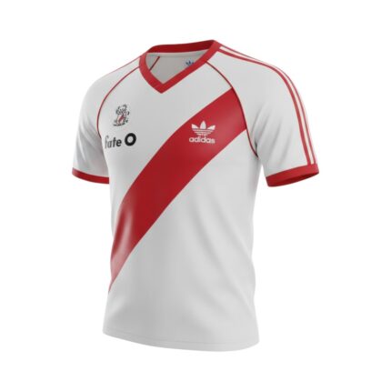 Camiseta retro River Plate 1986 primera equipación blanca con banda roja y sponsor Fate. — vista frontal en maniquí