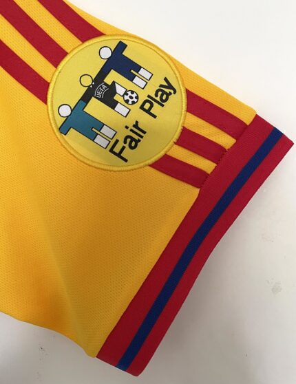 Camiseta retro de fútbol de Rumanía, primera equipación de la temporada 2000. — foto 2