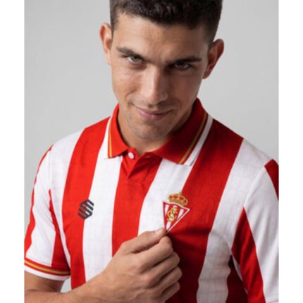 Camiseta de la primera equipación del Real Sporting de Gijón para la temporada 2026/27. Versión para adulto.