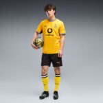 Camiseta oficial del Borussia Dortmund versión jugador para hombre, temporada 26/27. Detalle de la primera equipación de local.