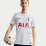 Camiseta de fútbol versión jugador del Tottenham para la temporada 26/27. Primera equipación oficial para adulto.