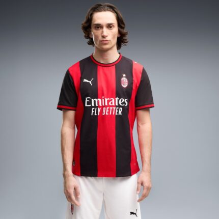 Camiseta de fútbol AC Milan Authentic versión jugador para la temporada 26/27. Primera equipación oficial para adulto.