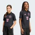 Camiseta de fútbol visitante para niños del Inter Miami CF, temporada 2026/2027. Segunda equipación oficial para jóvenes fans.
